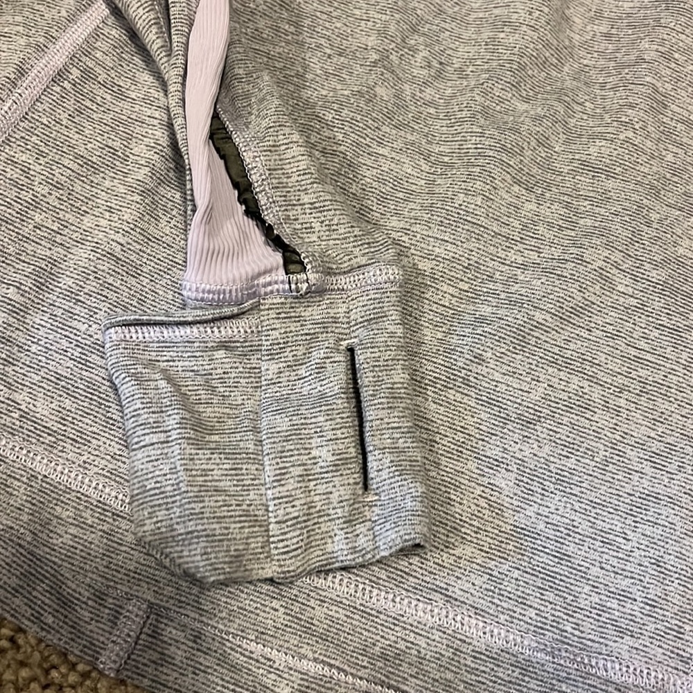 Lululemon 1/4 zip long sleeve top 6 - Picture 2 of 6